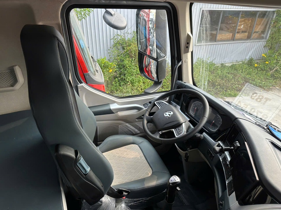 XE ĐẦU KÉO CHENGLONG H7 MEGAX 470 HP
